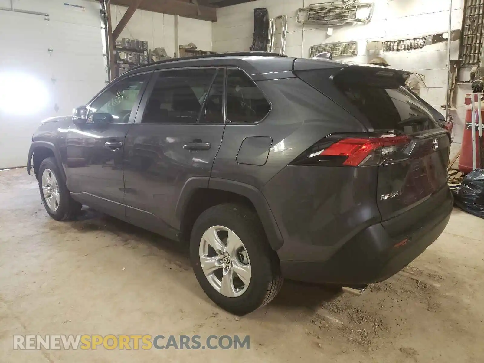 3 Photograph of a damaged car 2T3P1RFV6MW218254 TOYOTA RAV4 2021