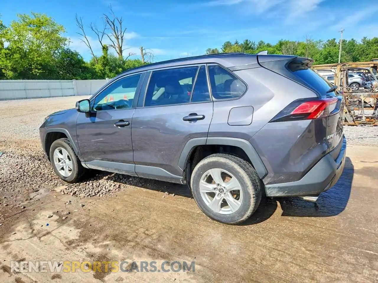 2 fotografías del automóvil dañado 2T3P1RFV6MW245230 TOYOTA RAV4 2021