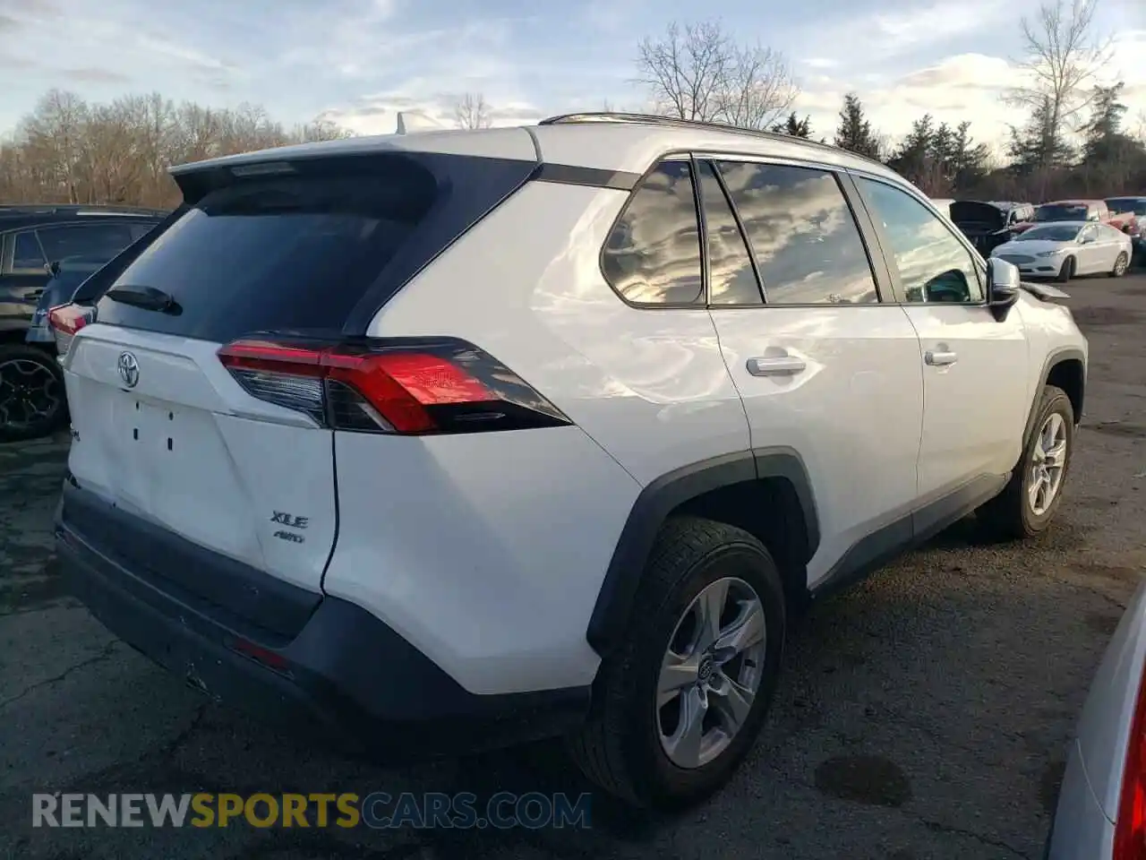 3 Photograph of a damaged car 2T3P1RFV7MC170328 TOYOTA RAV4 2021