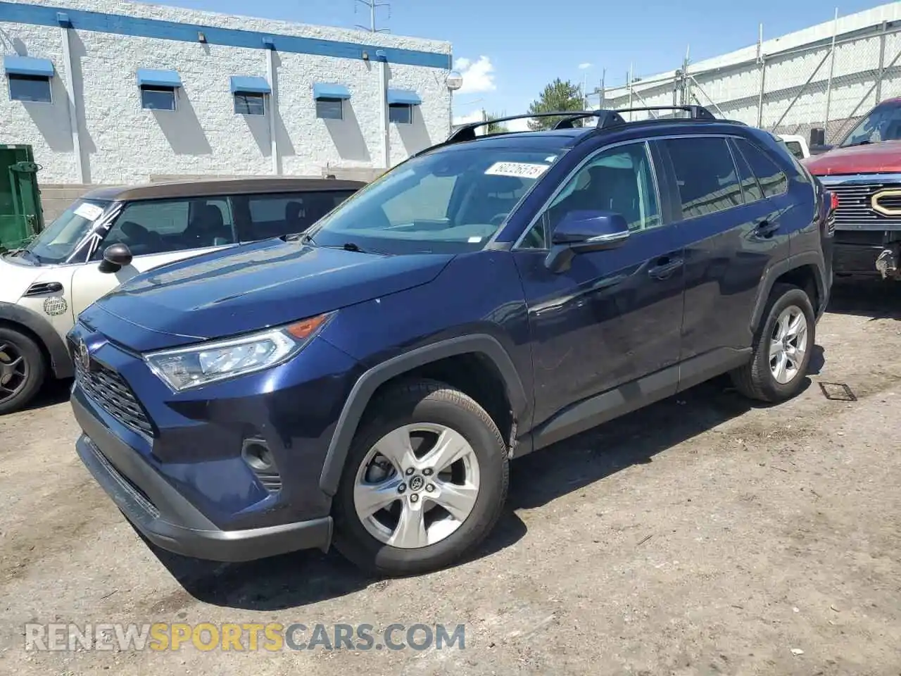 1 Photograph of a damaged car 2T3P1RFV7MW156136 TOYOTA RAV4 2021