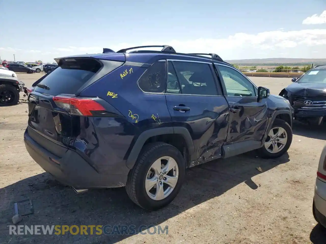 3 Photograph of a damaged car 2T3P1RFV7MW156136 TOYOTA RAV4 2021