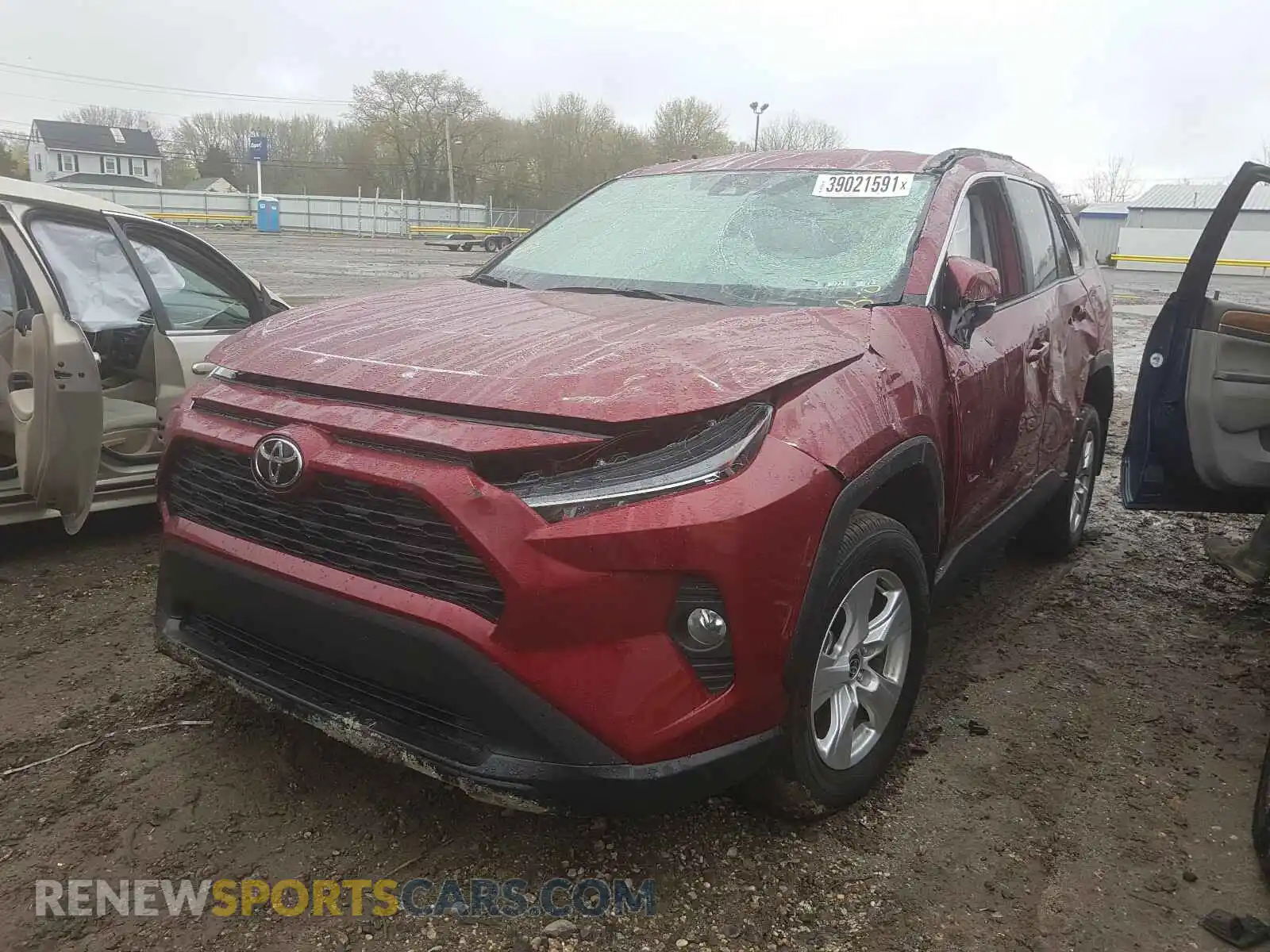 2 Photograph of a damaged car 2T3P1RFV7MW178153 TOYOTA RAV4 2021