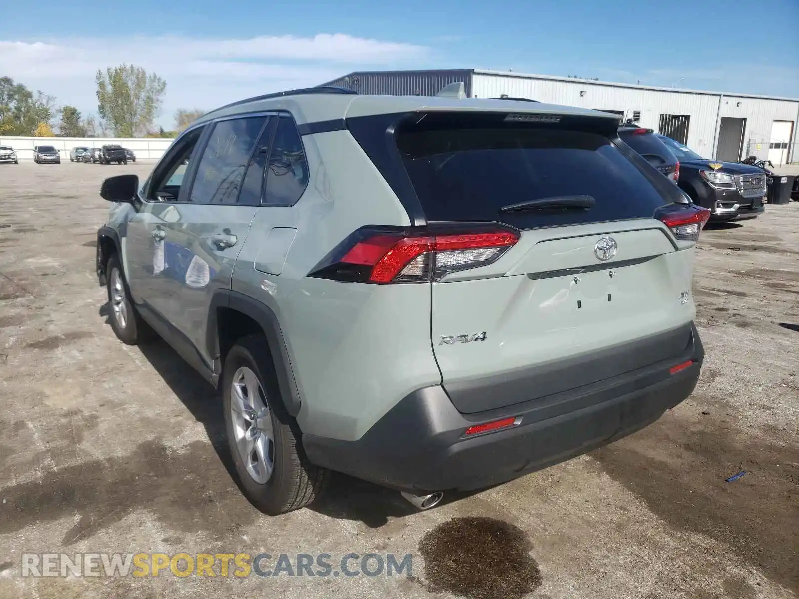 3 Photograph of a damaged car 2T3P1RFV7MW189766 TOYOTA RAV4 2021