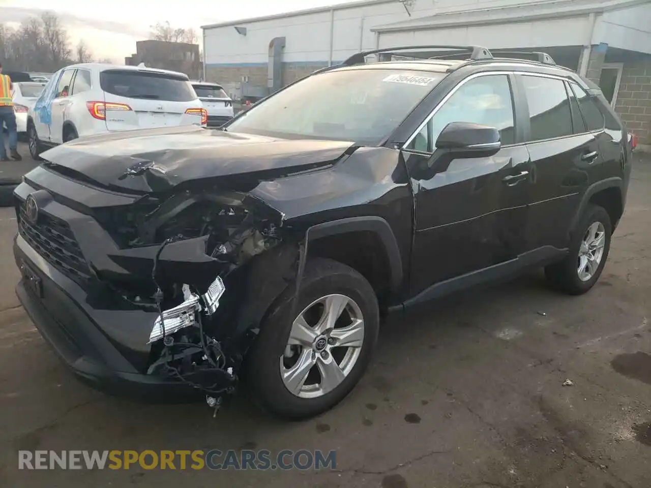 1 Photograph of a damaged car 2T3P1RFV7MW237511 TOYOTA RAV4 2021