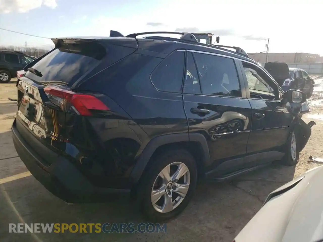 3 Photograph of a damaged car 2T3P1RFV7MW247343 TOYOTA RAV4 2021