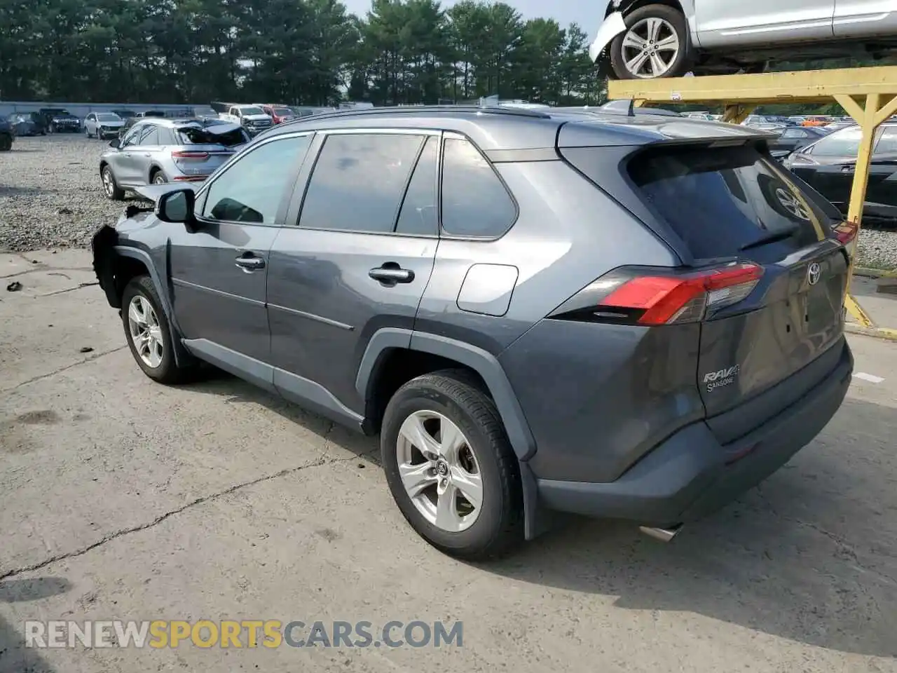2 Photograph of a damaged car 2T3P1RFV8MC155627 TOYOTA RAV4 2021