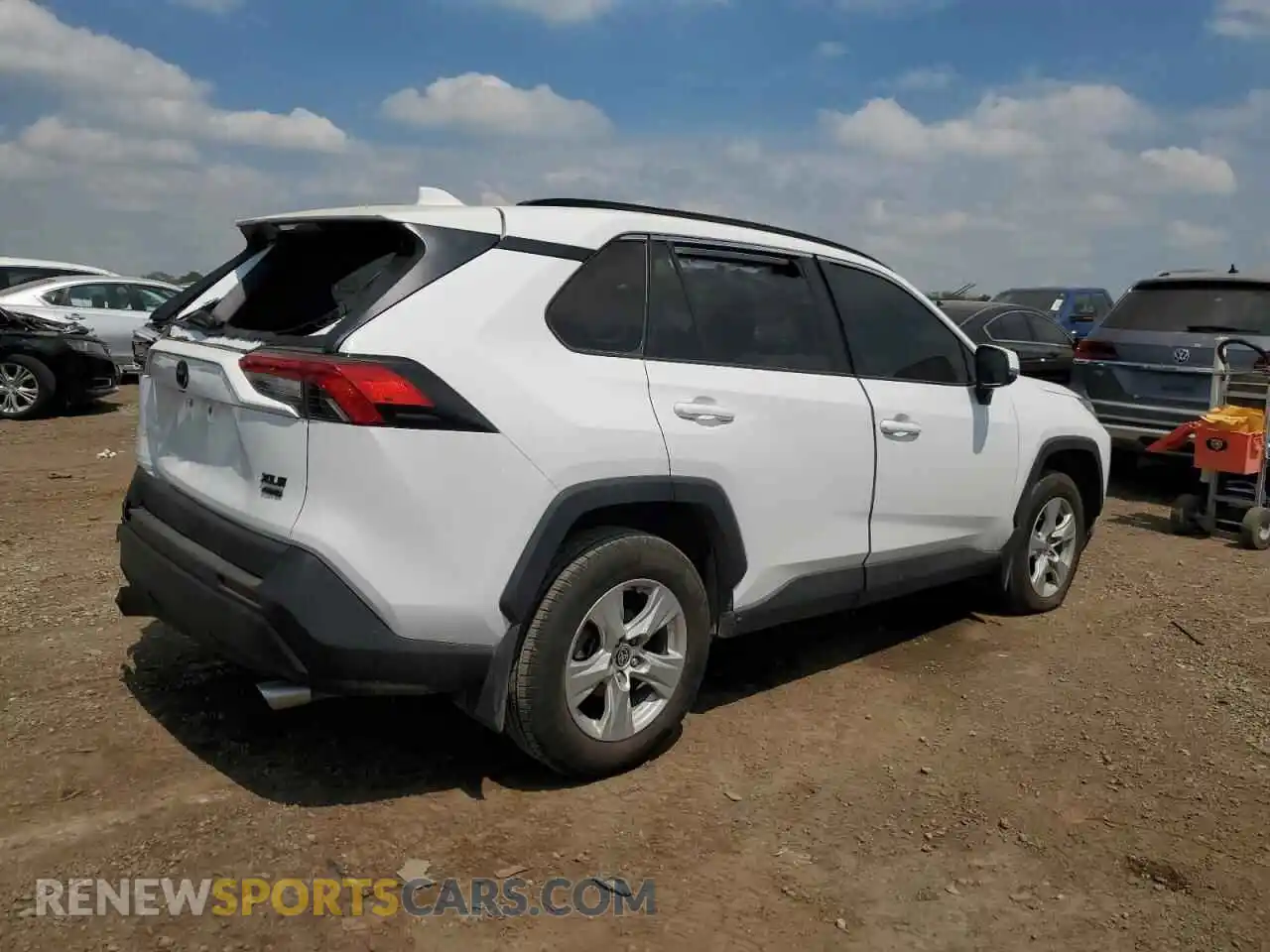 3 Photograph of a damaged car 2T3P1RFV8MC179684 TOYOTA RAV4 2021