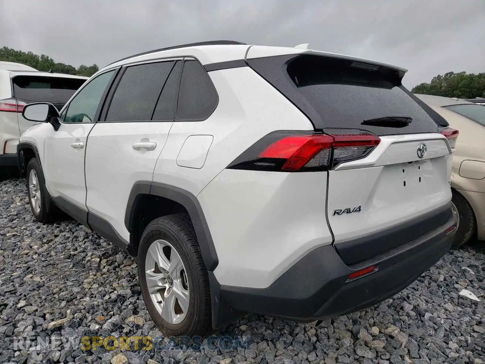 3 Photograph of a damaged car 2T3P1RFV8MC188806 TOYOTA RAV4 2021