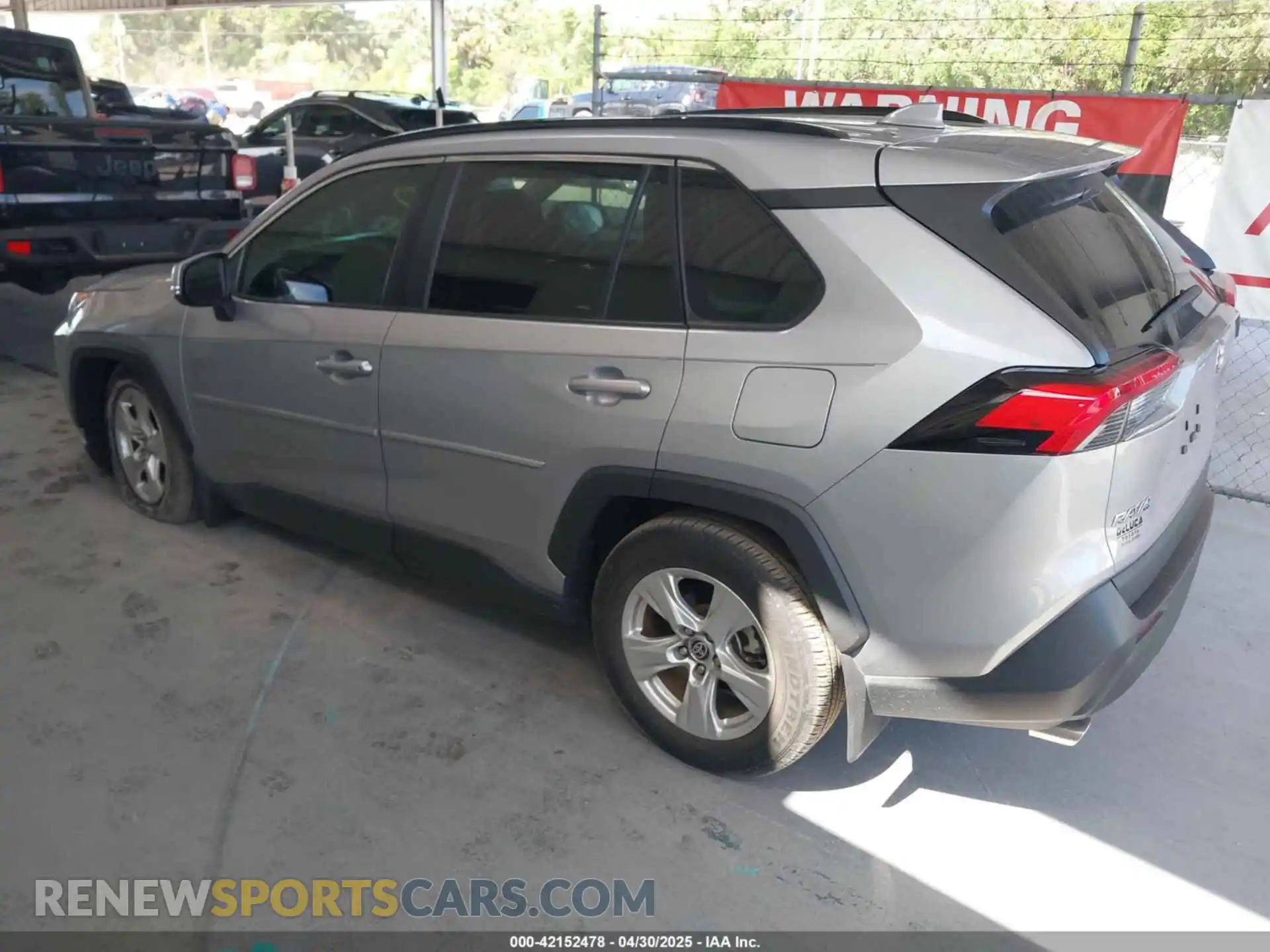 3 Photograph of a damaged car 2T3P1RFV8MC242220 TOYOTA RAV4 2021