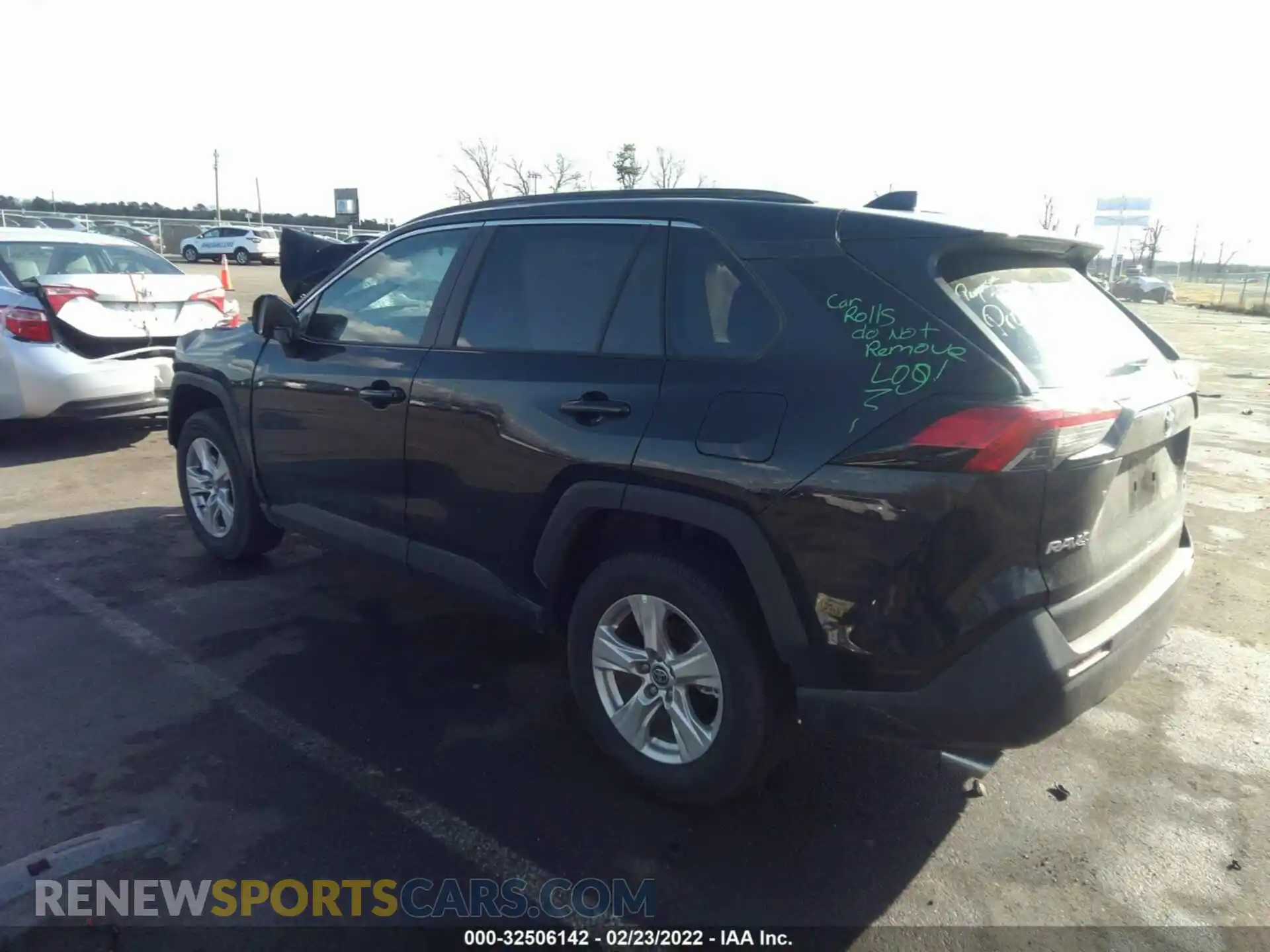 3 Photograph of a damaged car 2T3P1RFV8MC247482 TOYOTA RAV4 2021