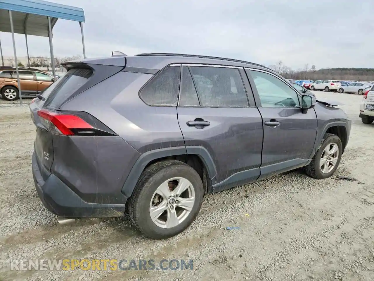 3 Photograph of a damaged car 2T3P1RFV8MC253377 TOYOTA RAV4 2021