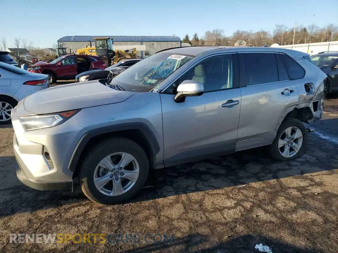 1 Photograph of a damaged car 2T3P1RFV8MW140513 TOYOTA RAV4 2021