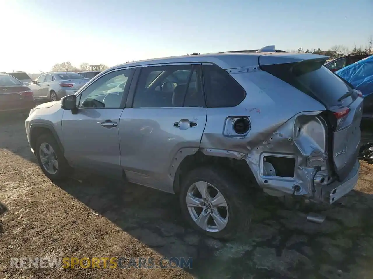 2 Photograph of a damaged car 2T3P1RFV8MW140513 TOYOTA RAV4 2021