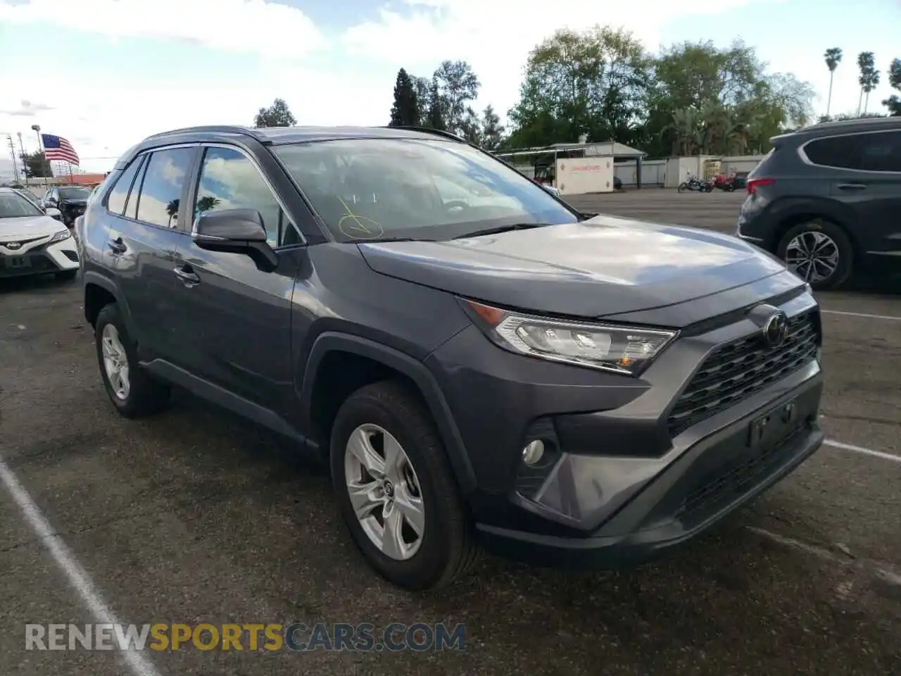 1 Photograph of a damaged car 2T3P1RFV8MW140561 TOYOTA RAV4 2021