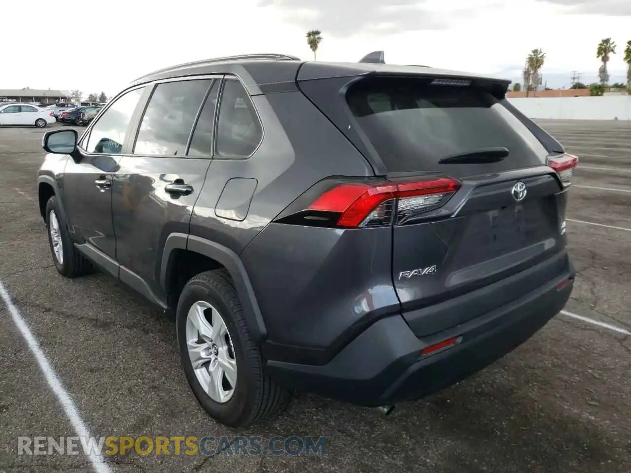 3 Photograph of a damaged car 2T3P1RFV8MW140561 TOYOTA RAV4 2021