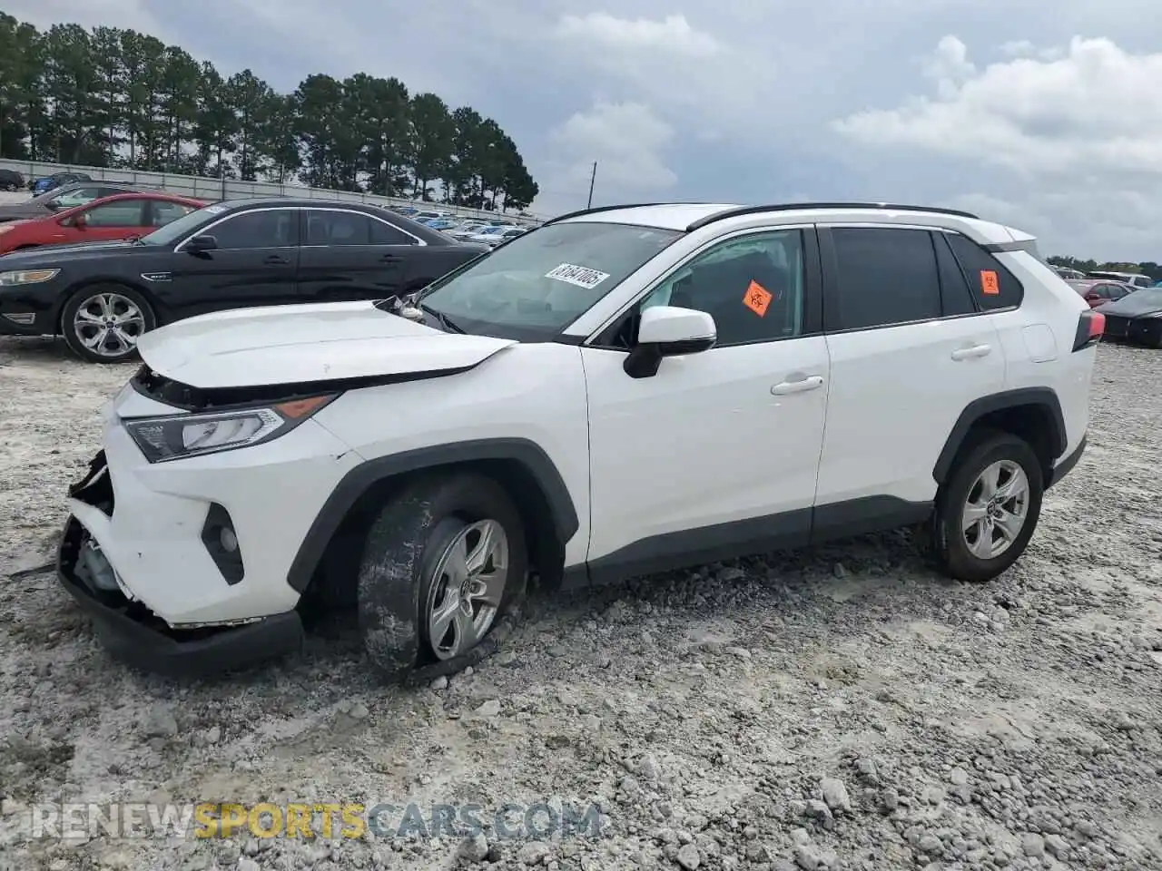 1 Photograph of a damaged car 2T3P1RFV8MW144190 TOYOTA RAV4 2021