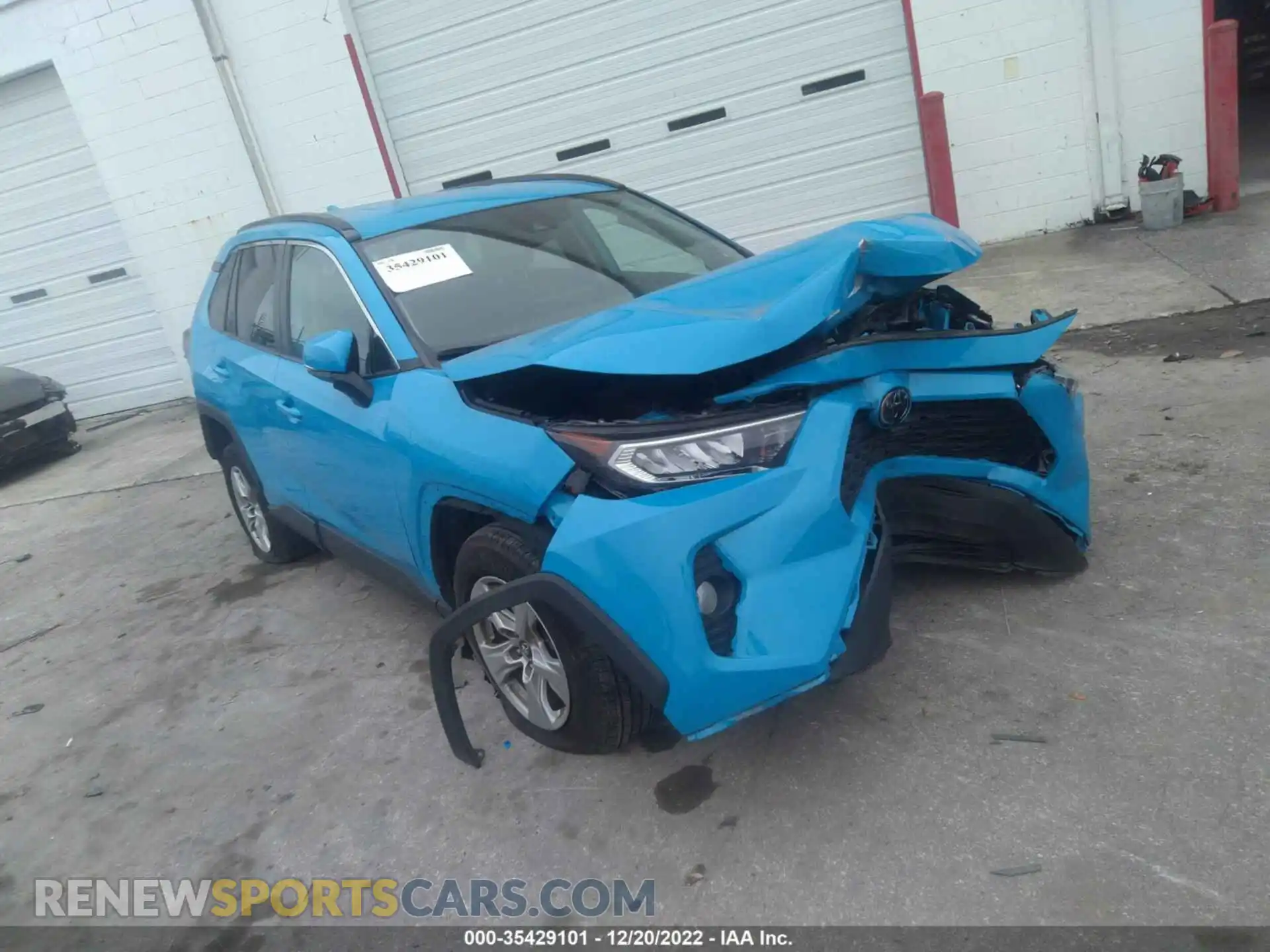 1 Photograph of a damaged car 2T3P1RFV8MW155285 TOYOTA RAV4 2021