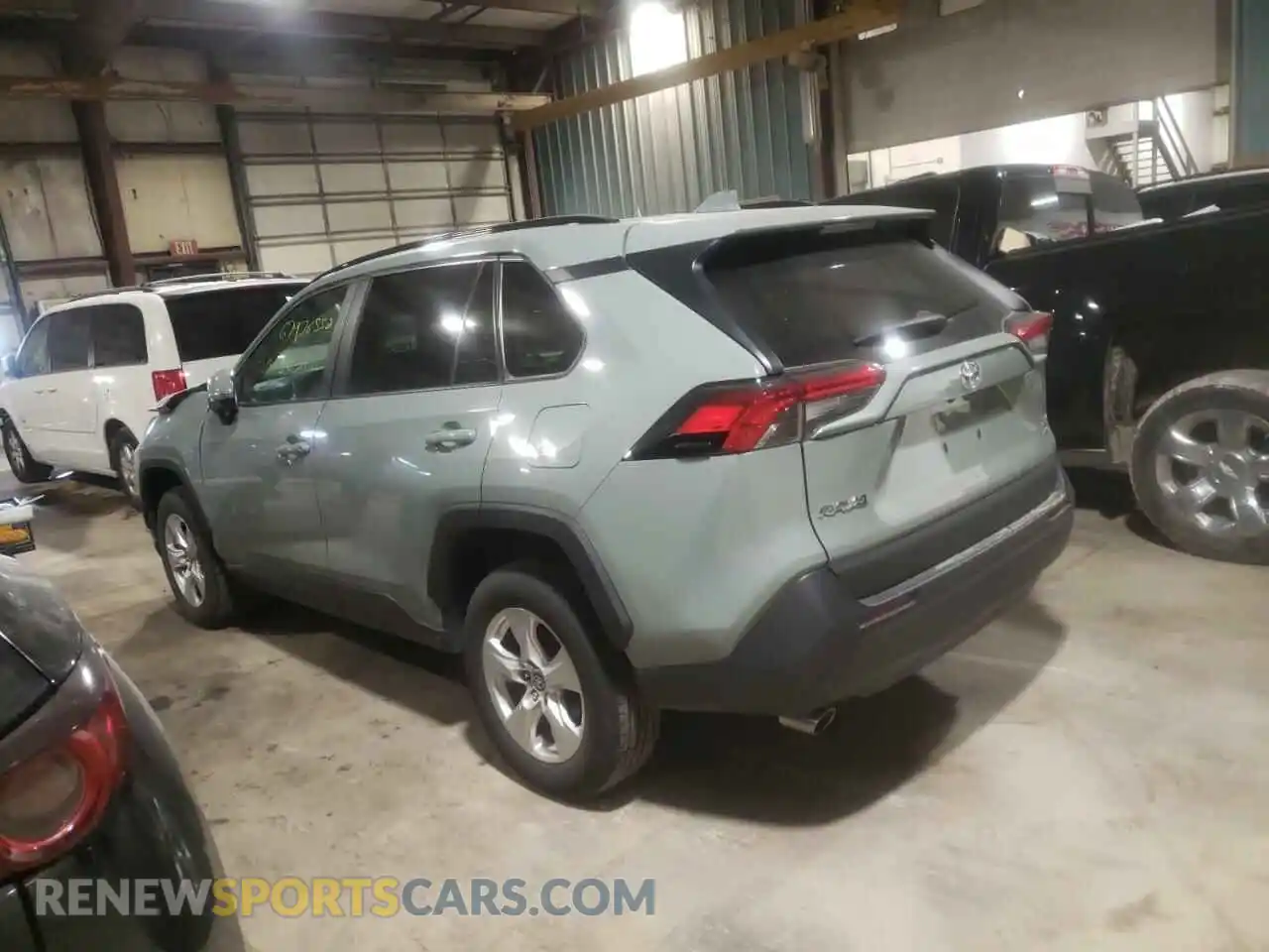 2 Photograph of a damaged car 2T3P1RFV8MW157506 TOYOTA RAV4 2021