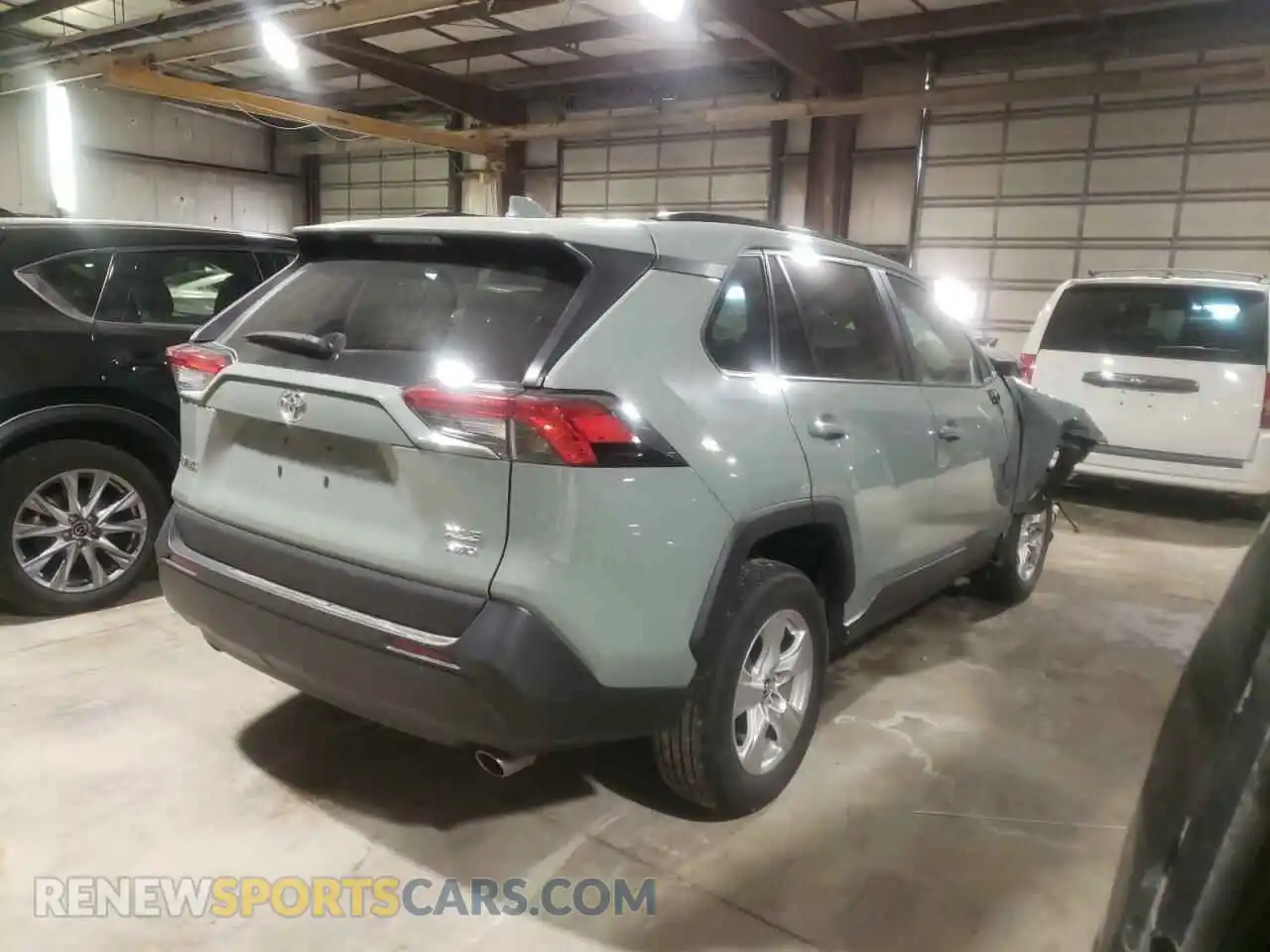 3 Photograph of a damaged car 2T3P1RFV8MW157506 TOYOTA RAV4 2021