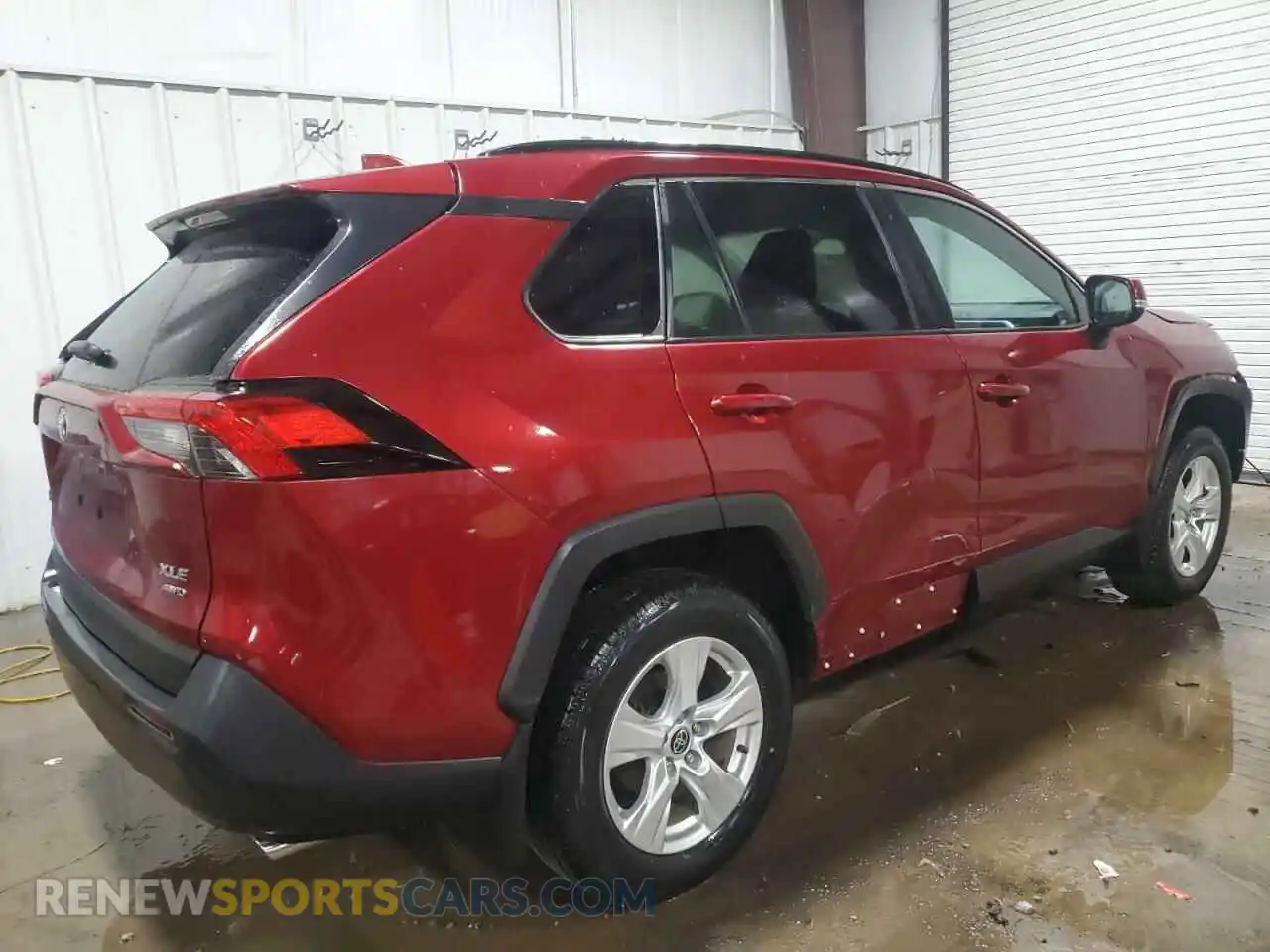 3 Photograph of a damaged car 2T3P1RFV8MW174919 TOYOTA RAV4 2021