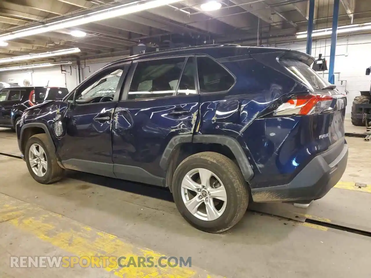 2 Photograph of a damaged car 2T3P1RFV8MW177738 TOYOTA RAV4 2021