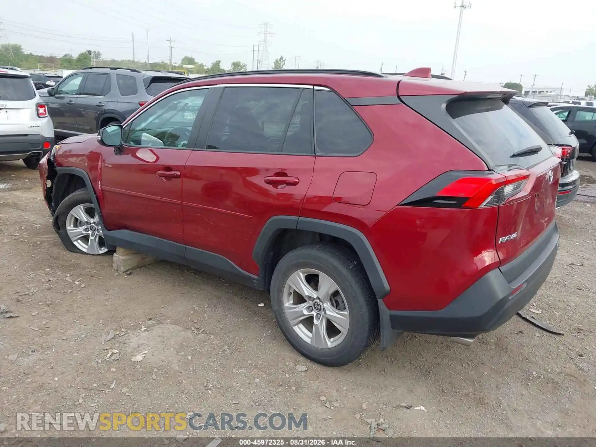 3 Photograph of a damaged car 2T3P1RFV8MW187329 TOYOTA RAV4 2021