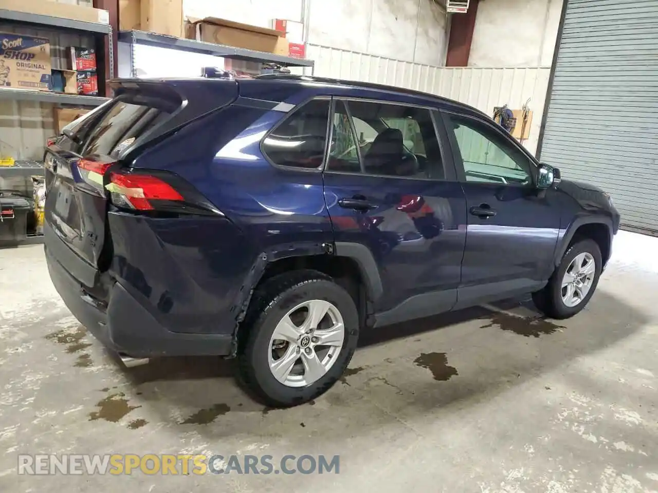 3 Photograph of a damaged car 2T3P1RFV8MW210110 TOYOTA RAV4 2021
