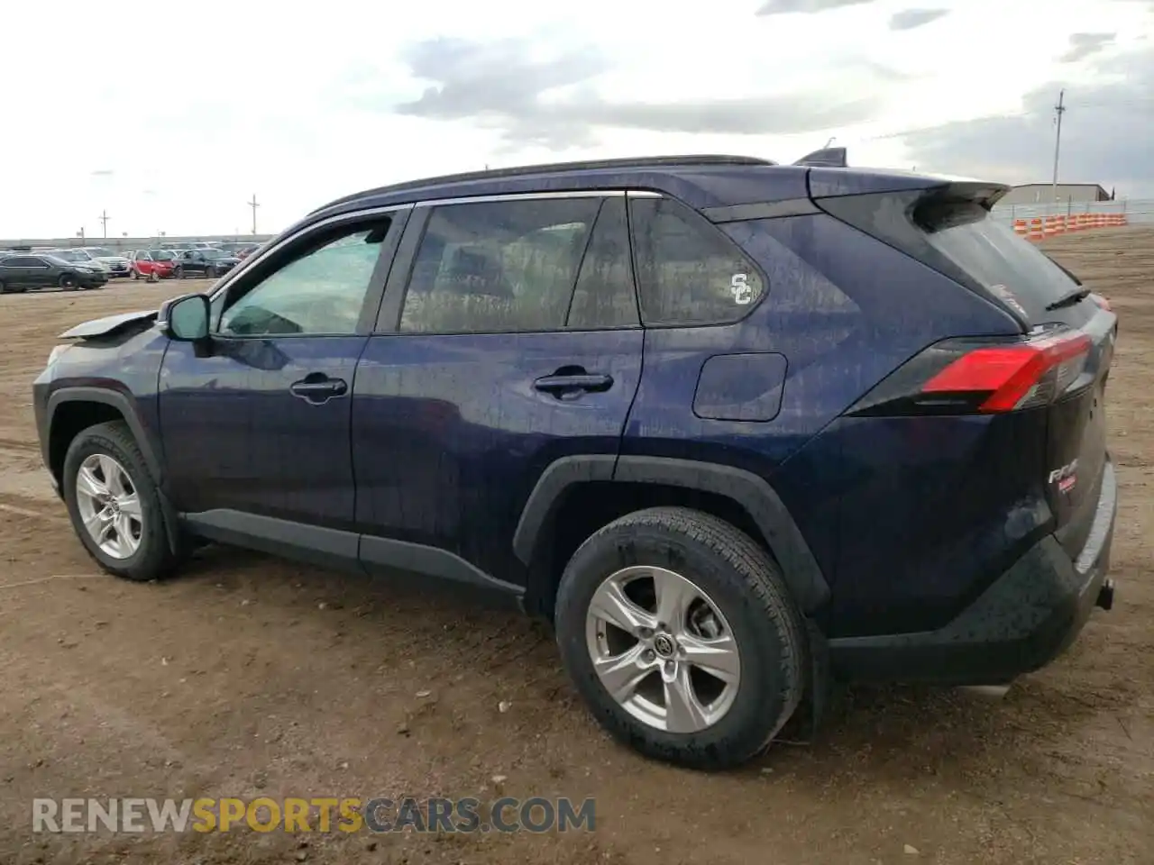 2 fotografías del automóvil dañado 2T3P1RFV8MW219132 TOYOTA RAV4 2021