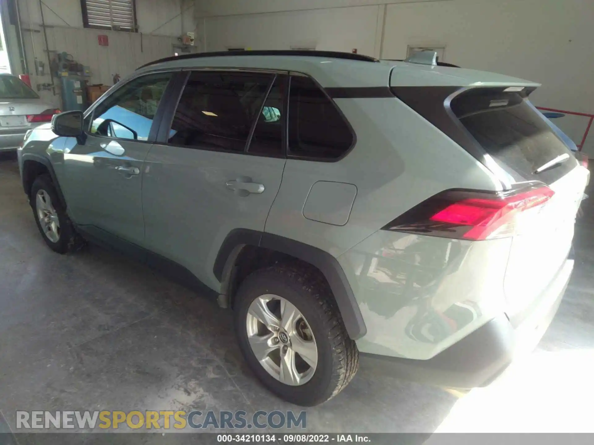 3 Фотография поврежденного автомобиля 2T3P1RFV9MC144586 TOYOTA RAV4 2021