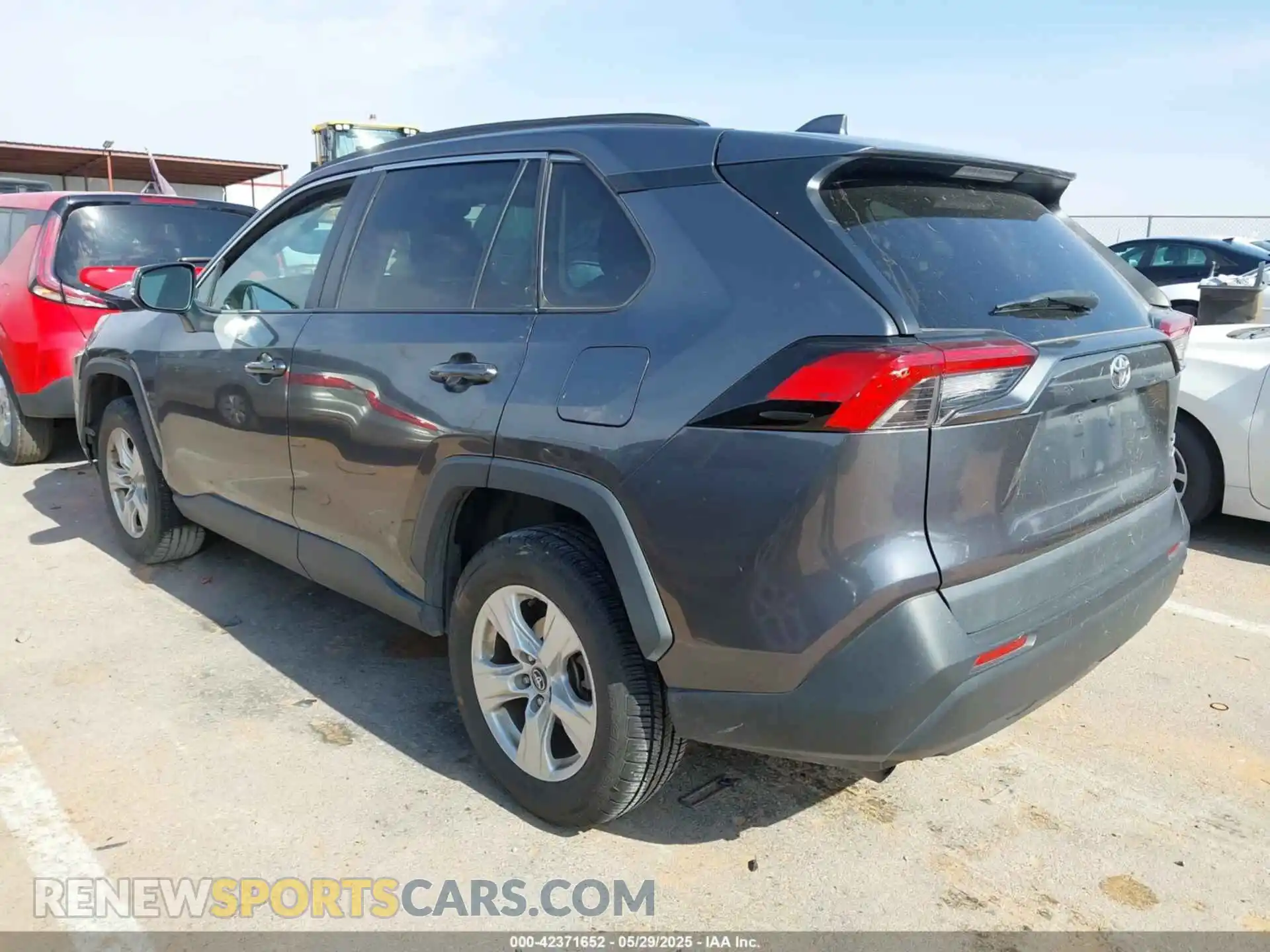 3 fotografías del automóvil dañado 2T3P1RFV9MC150811 TOYOTA RAV4 2021