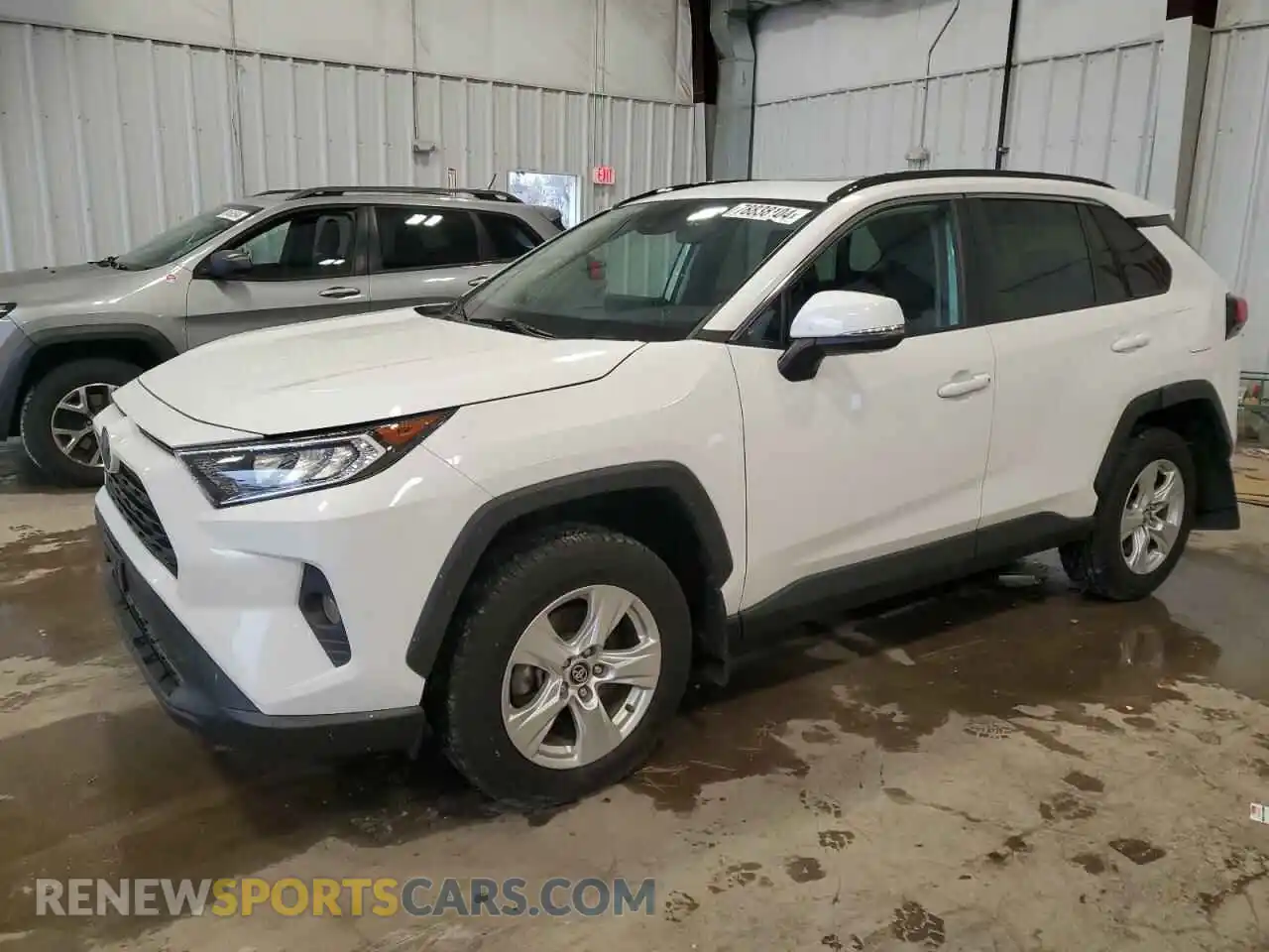 1 Photograph of a damaged car 2T3P1RFV9MC151960 TOYOTA RAV4 2021