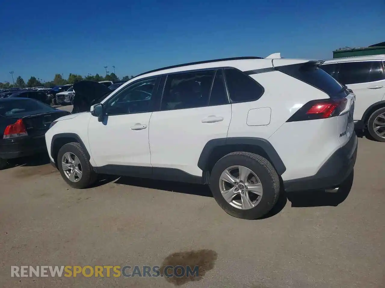 2 Photograph of a damaged car 2T3P1RFV9MC173778 TOYOTA RAV4 2021