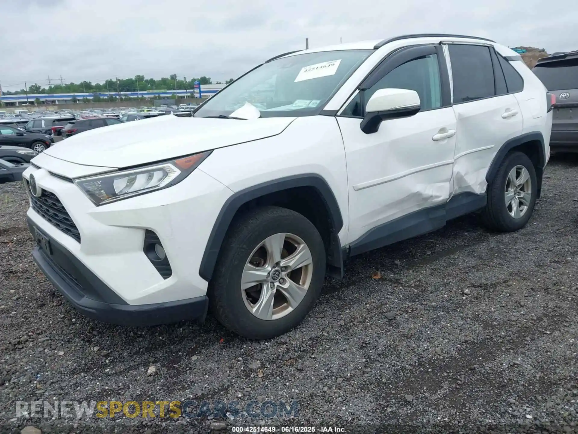 2 Photograph of a damaged car 2T3P1RFV9MC191195 TOYOTA RAV4 2021