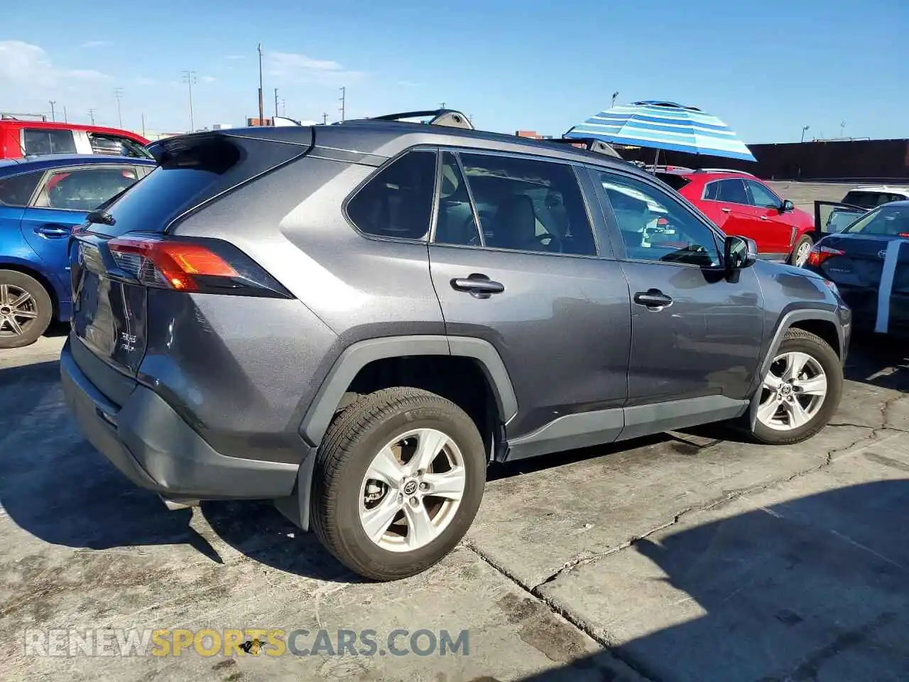 3 fotografías del automóvil dañado 2T3P1RFV9MC194131 TOYOTA RAV4 2021