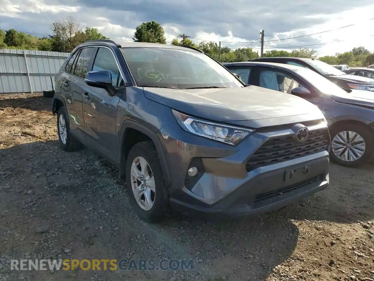 1 Photograph of a damaged car 2T3P1RFV9MC200817 TOYOTA RAV4 2021