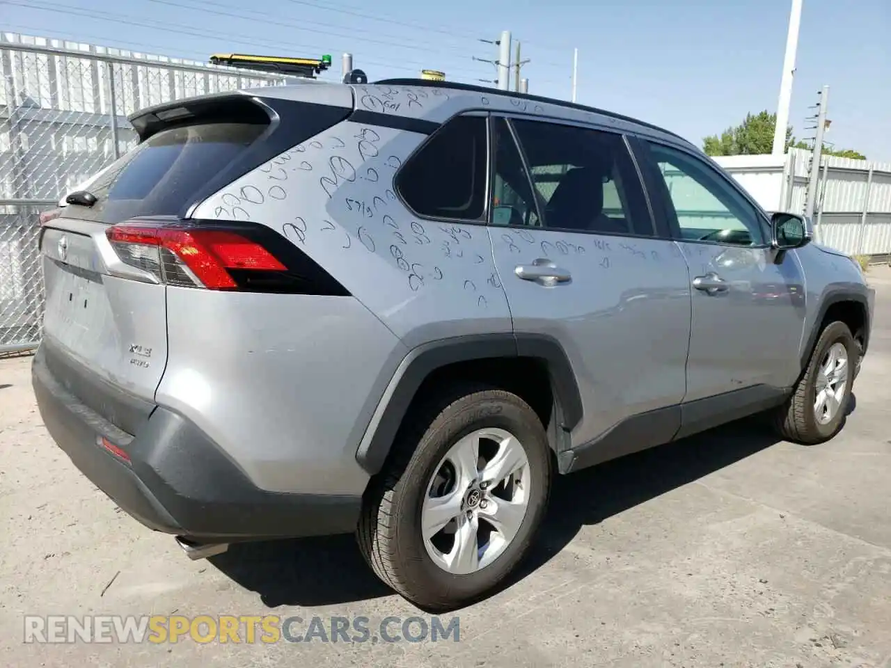 3 Photograph of a damaged car 2T3P1RFV9MC209484 TOYOTA RAV4 2021