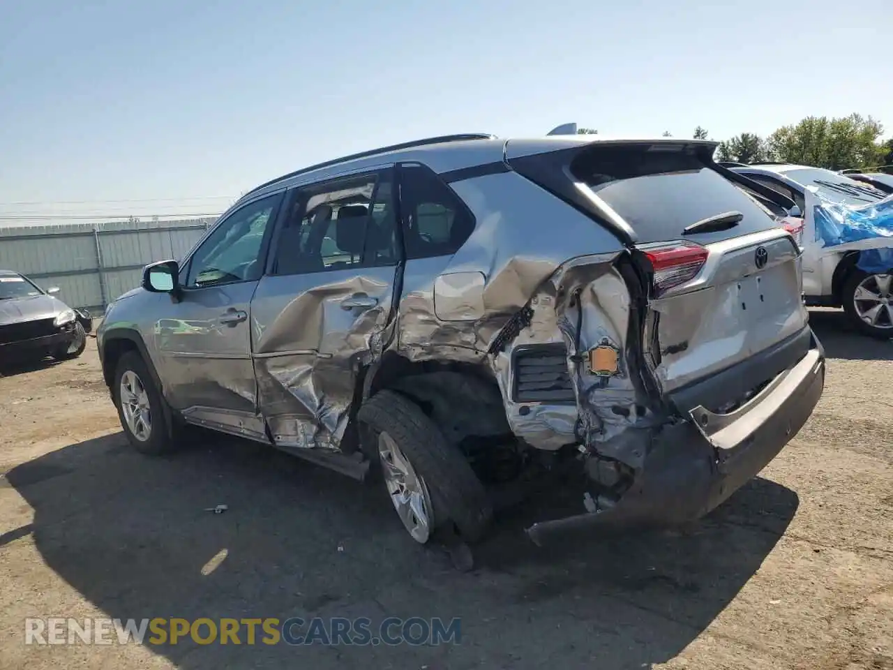 2 Photograph of a damaged car 2T3P1RFV9MC229685 TOYOTA RAV4 2021
