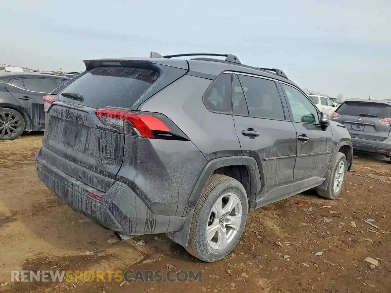 3 Photograph of a damaged car 2T3P1RFV9MC233932 TOYOTA RAV4 2021