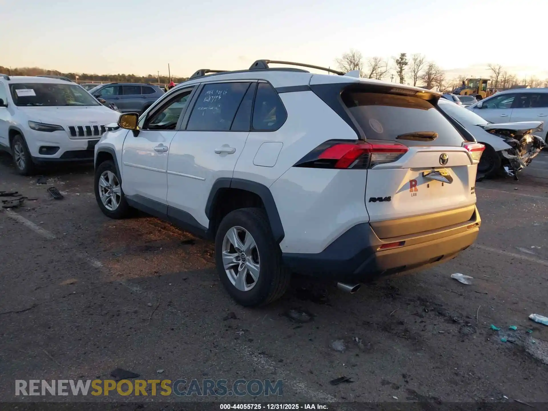 3 Photograph of a damaged car 2T3P1RFV9MC249418 TOYOTA RAV4 2021