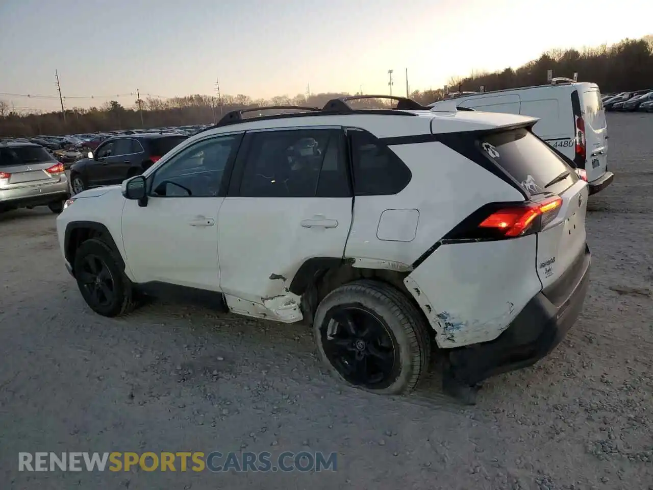 2 Photograph of a damaged car 2T3P1RFV9MW140357 TOYOTA RAV4 2021