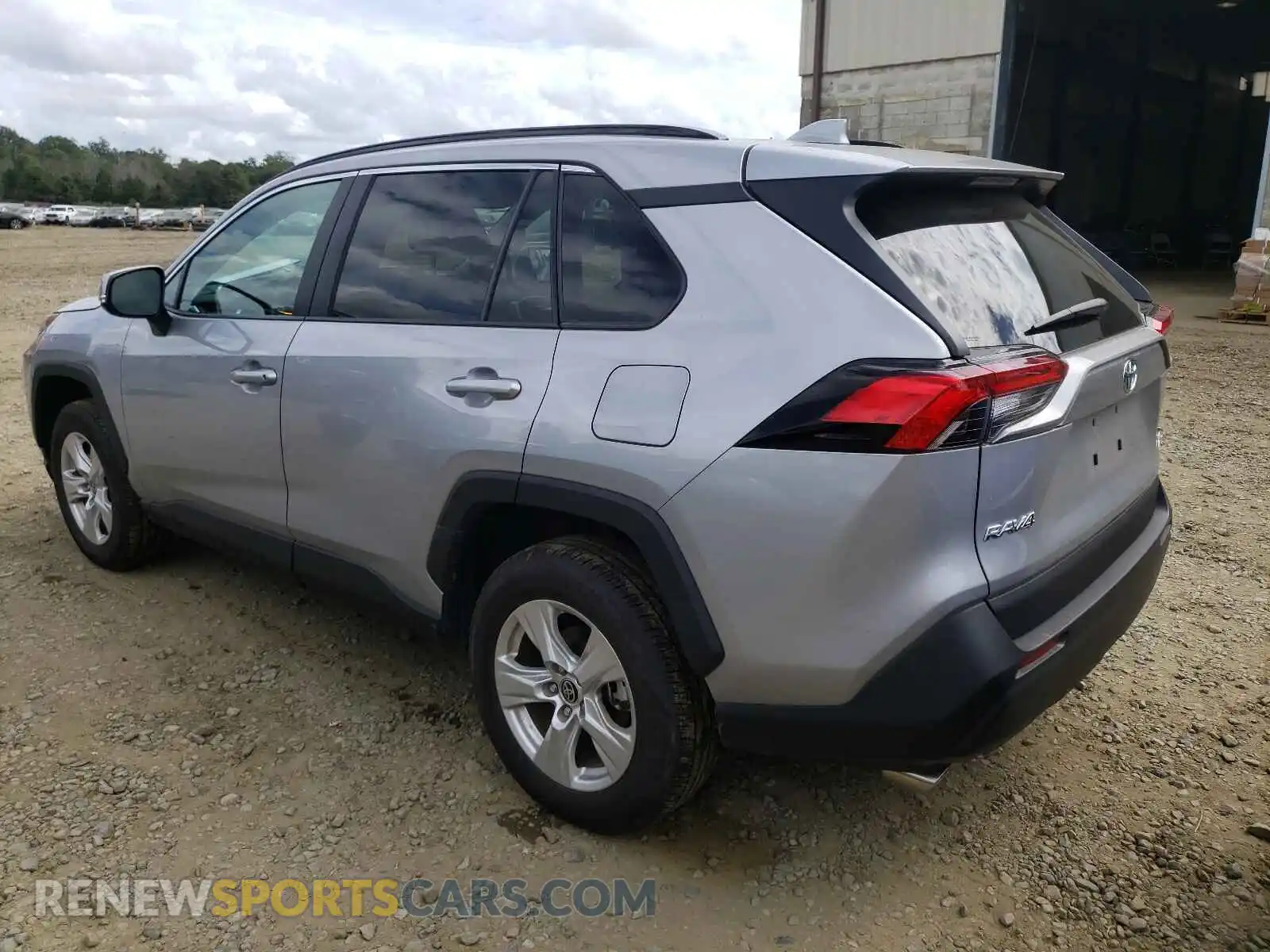 3 Photograph of a damaged car 2T3P1RFV9MW184438 TOYOTA RAV4 2021