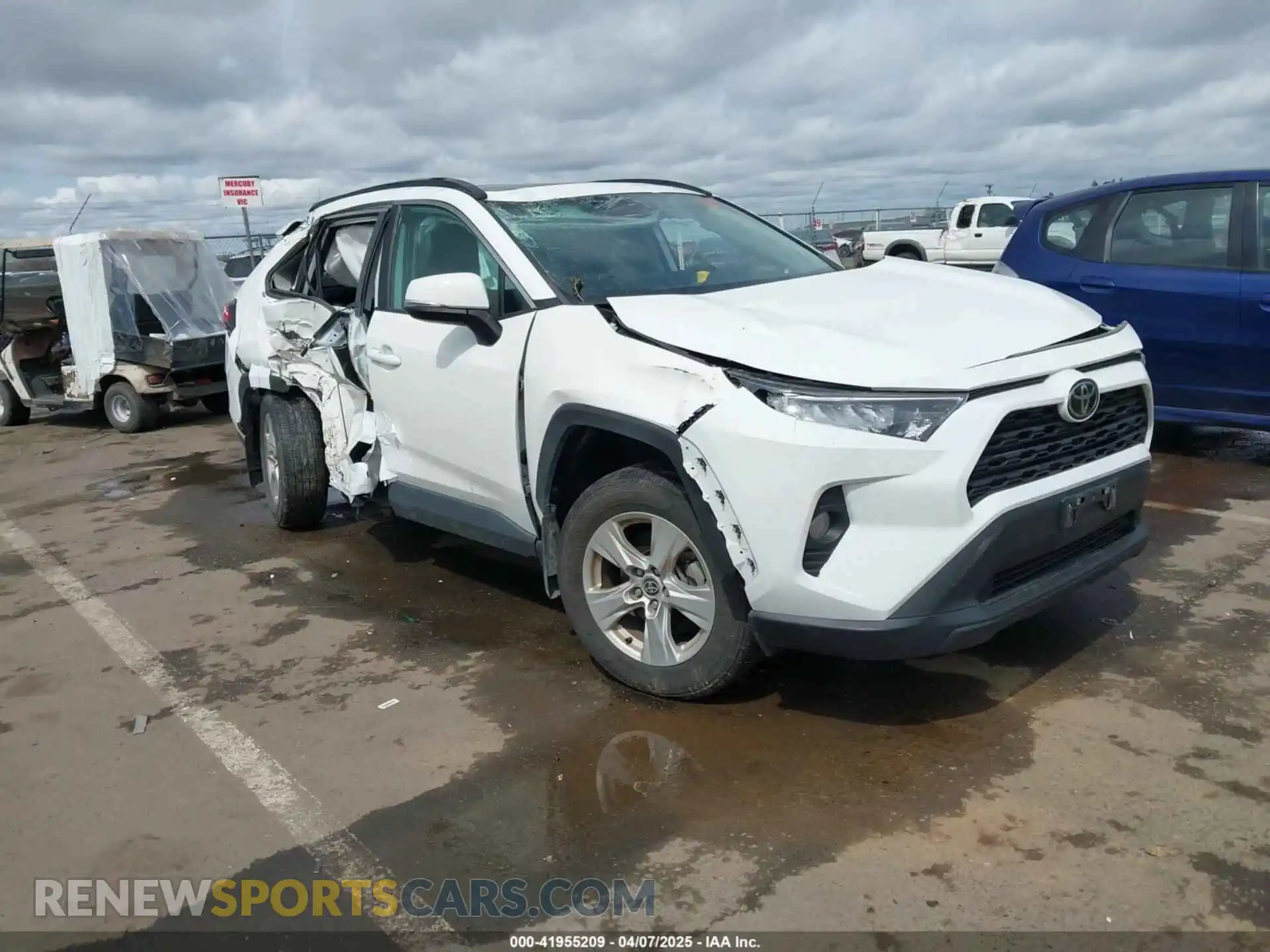 1 Photograph of a damaged car 2T3P1RFV9MW185380 TOYOTA RAV4 2021