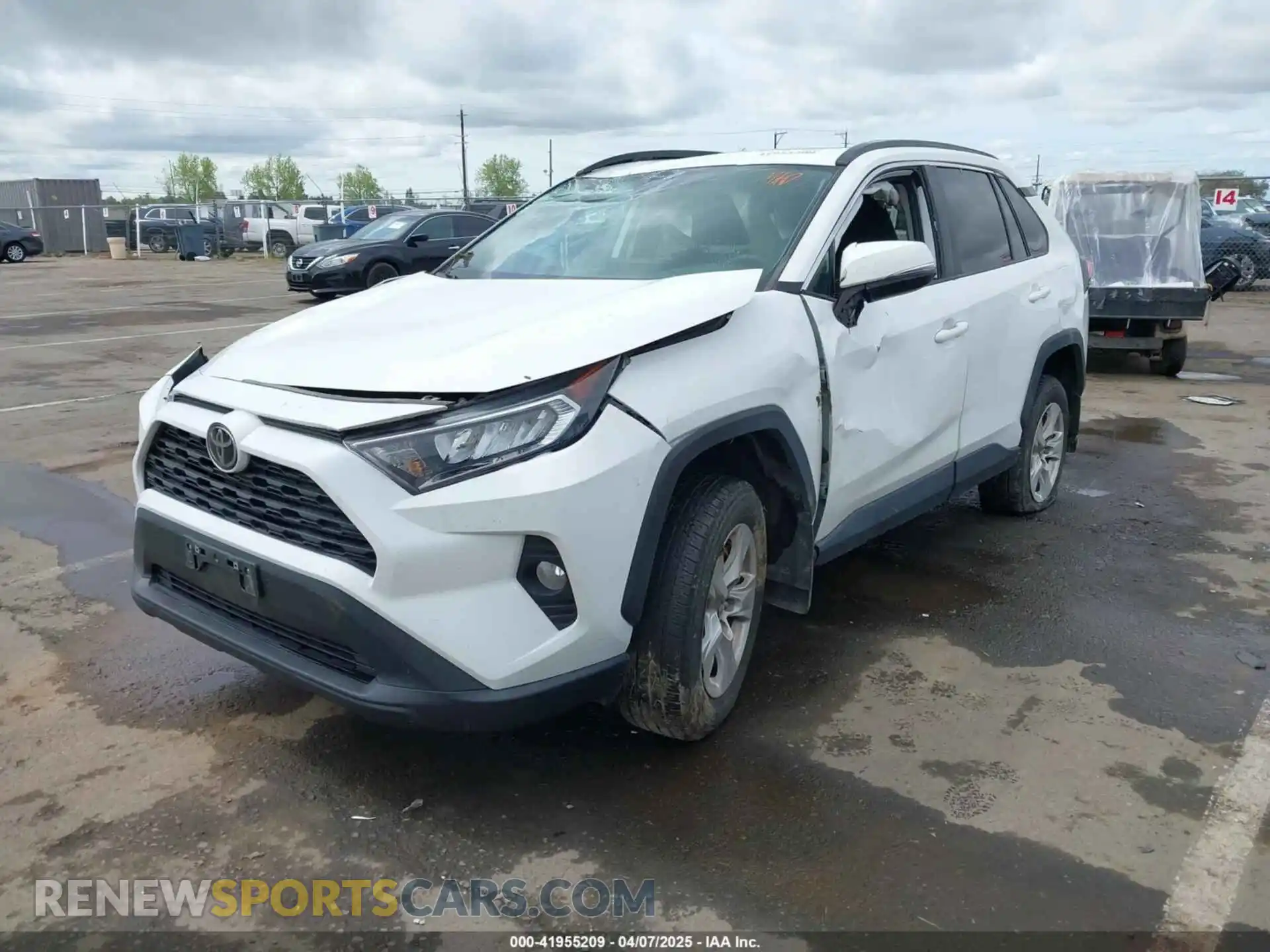 2 Photograph of a damaged car 2T3P1RFV9MW185380 TOYOTA RAV4 2021