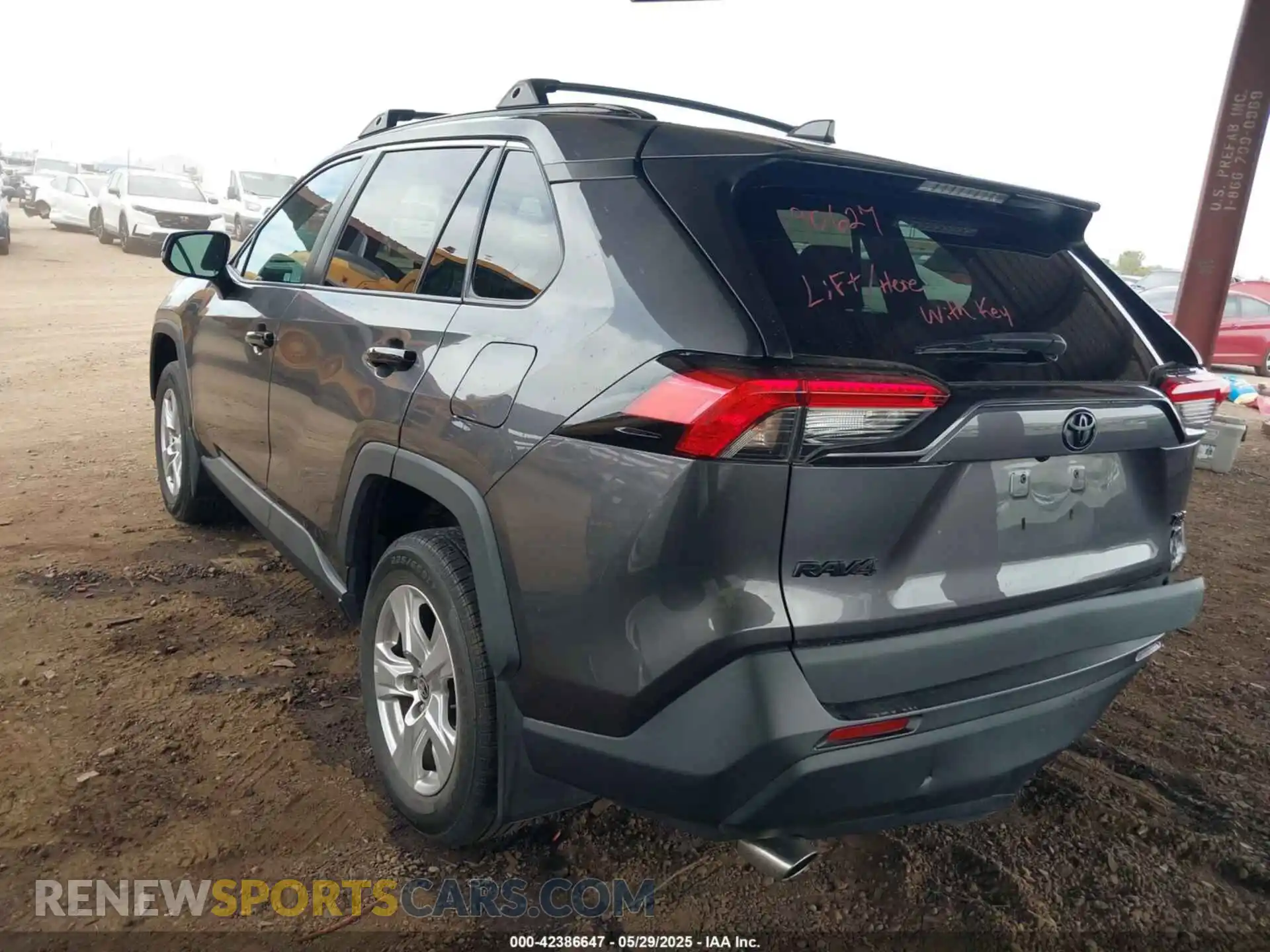 3 Photograph of a damaged car 2T3P1RFV9MW190627 TOYOTA RAV4 2021