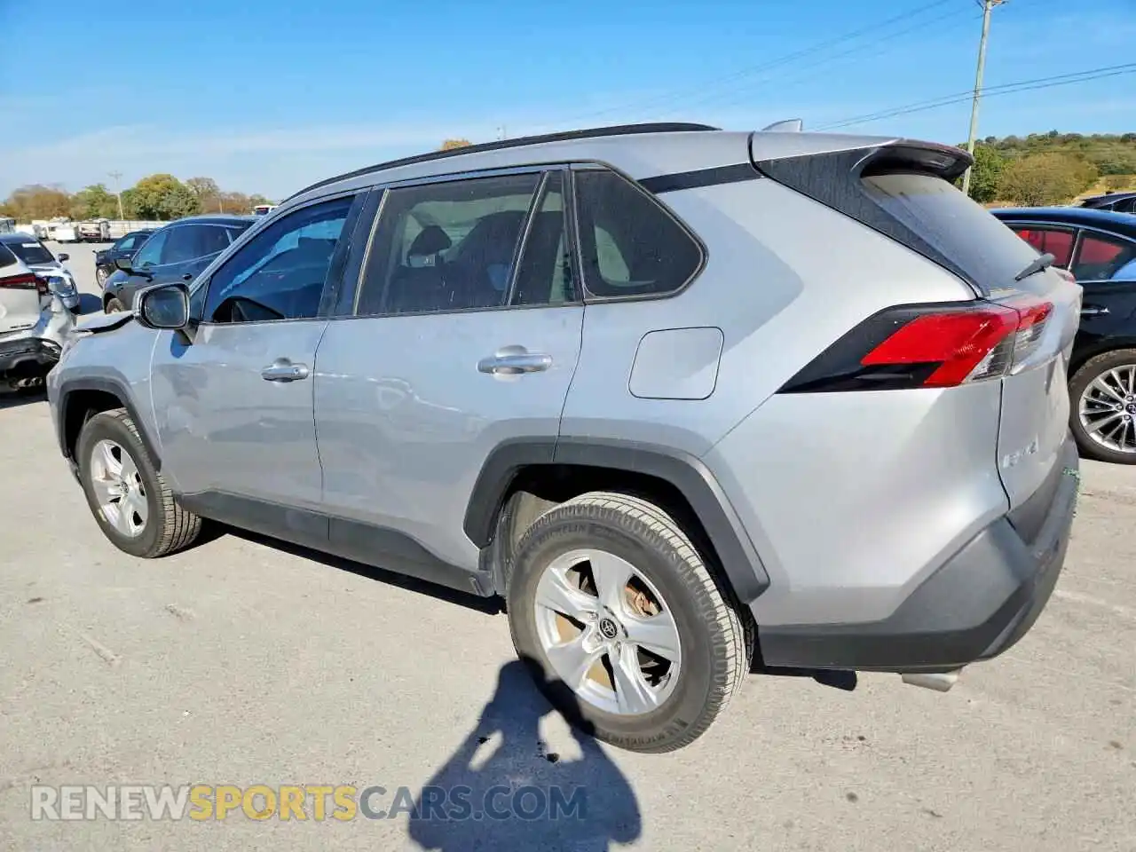 2 Photograph of a damaged car 2T3P1RFV9MW194709 TOYOTA RAV4 2021