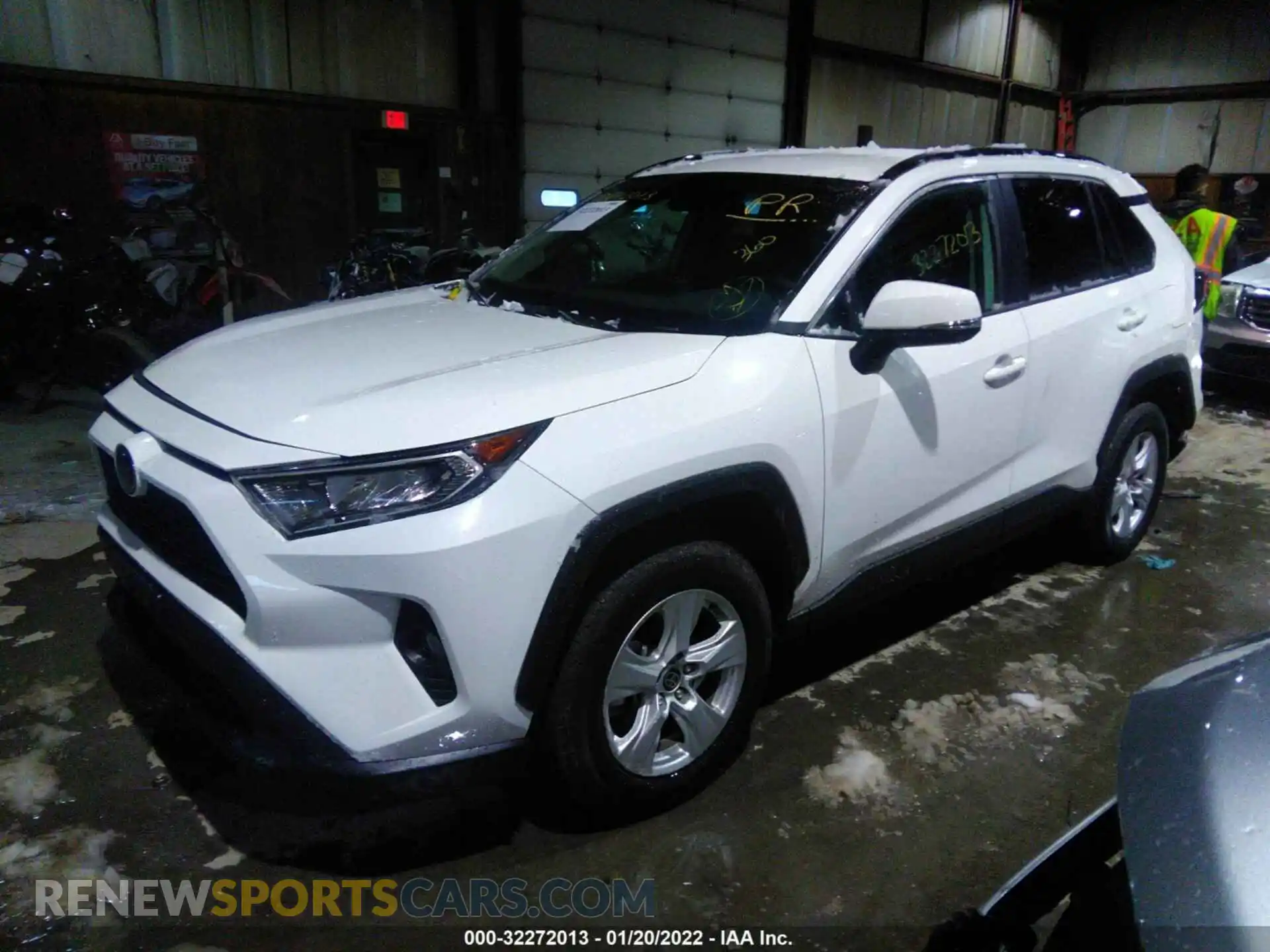 2 Photograph of a damaged car 2T3P1RFV9MW211251 TOYOTA RAV4 2021