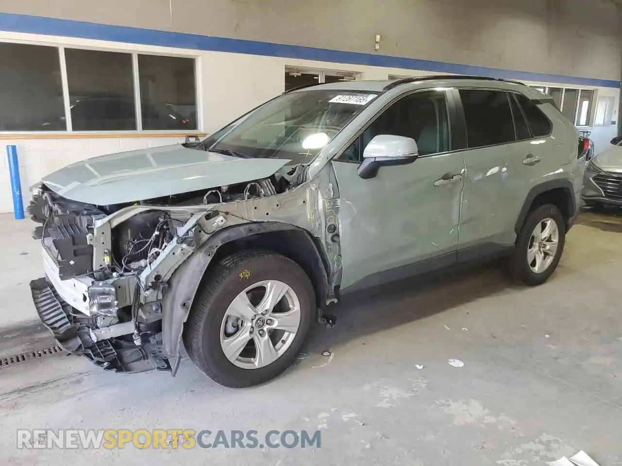 1 Photograph of a damaged car 2T3P1RFV9MW236666 TOYOTA RAV4 2021