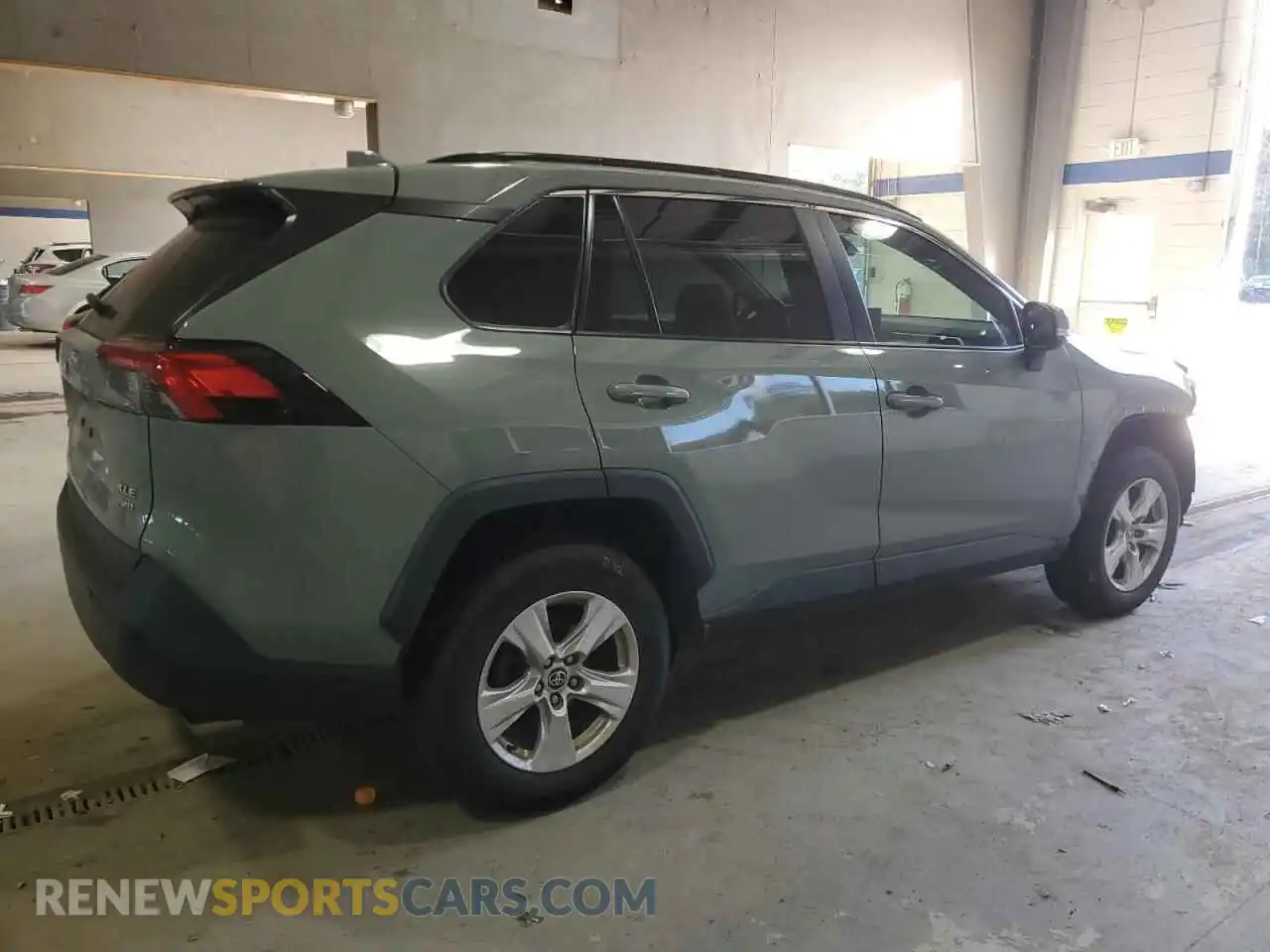 3 Photograph of a damaged car 2T3P1RFV9MW236666 TOYOTA RAV4 2021