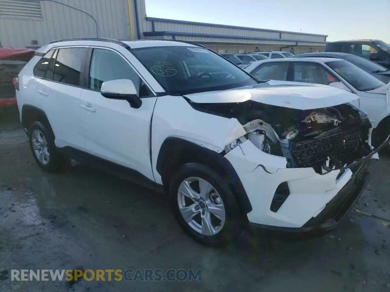 1 Photograph of a damaged car 2T3P1RFVXMC190749 TOYOTA RAV4 2021