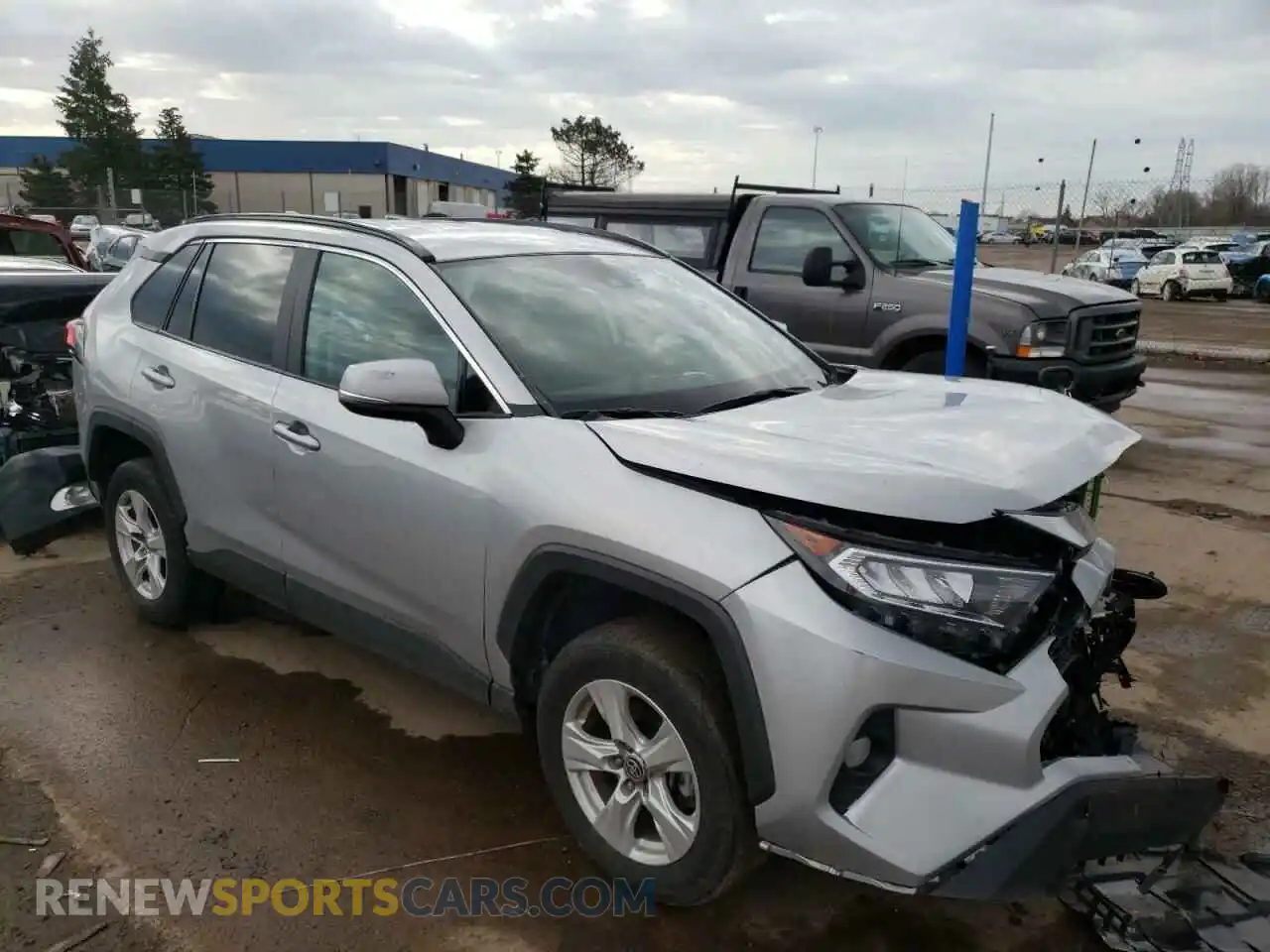 1 Photograph of a damaged car 2T3P1RFVXMC191870 TOYOTA RAV4 2021